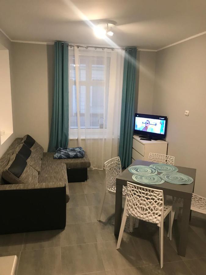 Apartament C18 Jelenia Gora Luaran gambar