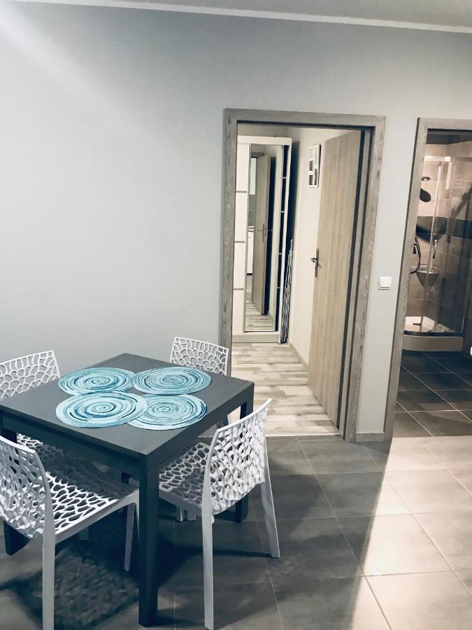 Apartament C18 Jelenia Gora Luaran gambar
