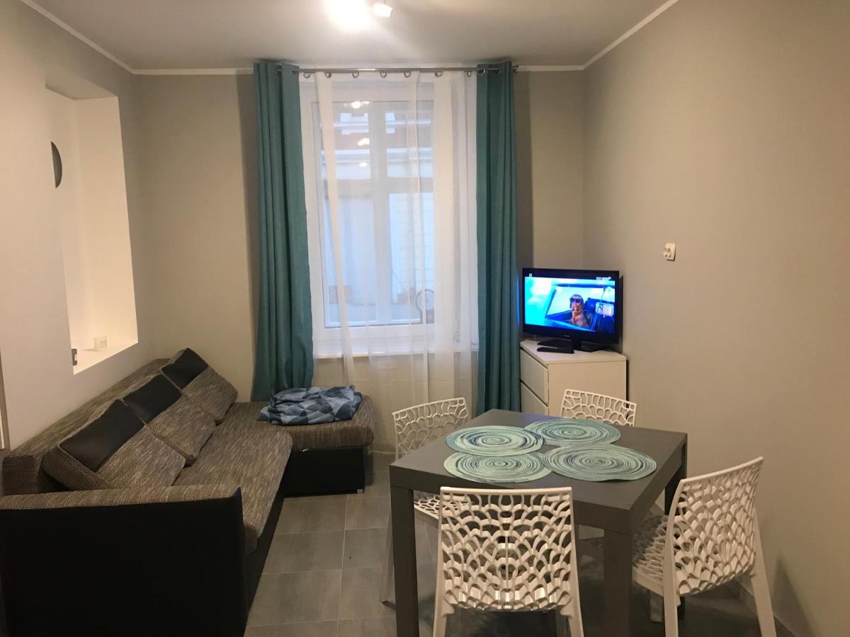 Apartament C18 Jelenia Gora Luaran gambar
